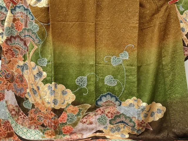 平和屋着物●豪華振袖 熨斗花松唐草文 暈し染め 金通し地 正絹 逸品 CABI3524yc