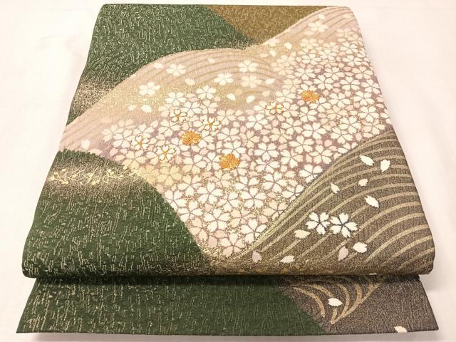 平和屋着物●十日町 名門青柳高級ブランド 大喜百花 全通柄袋帯 駒刺繍 立波舞桜 銀通し地 やまと誂製 正絹 逸品 CABI4390vp