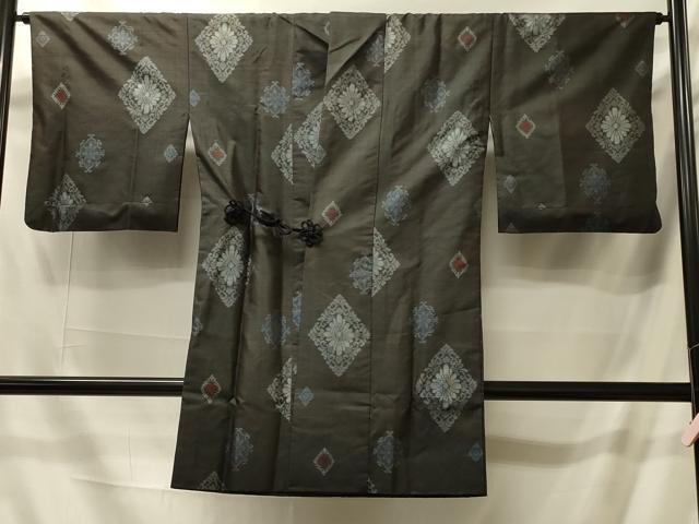 平和屋着物#本場大島紬 道中着 割り込み絣 地空き 花菱文 黒地 ロング丈 正絹 逸品 CABI6204in
