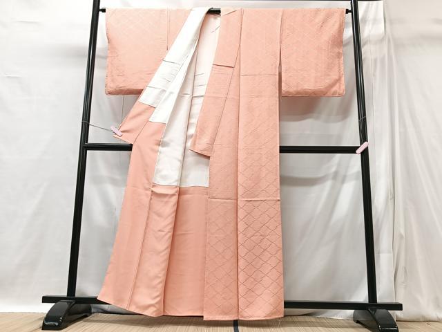 平和屋着物■上質な色無地 松皮菱亀甲花文 珊瑚色 正絹 逸品 CABI6951xe