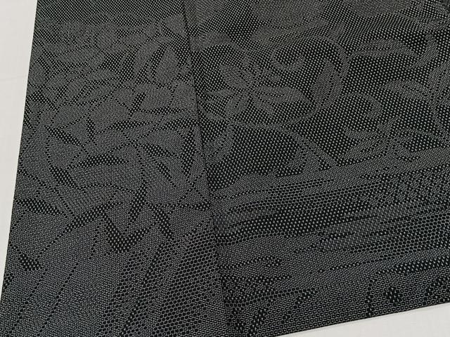平和屋着物#本塩沢 道中着 山田織 136亀甲 草花文 黒地 ロング丈 証紙付き 正絹 逸品 CABI9418ua
