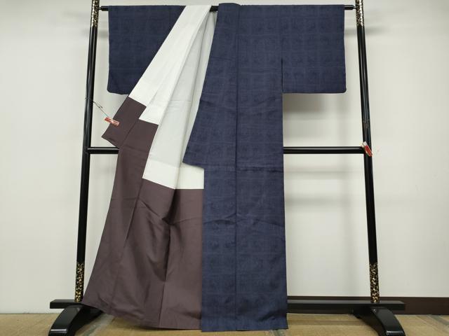 平和屋着物●本場結城紬 重要無形文化財 100亀甲 格子動物文 正絹 逸品 CABI9650ut