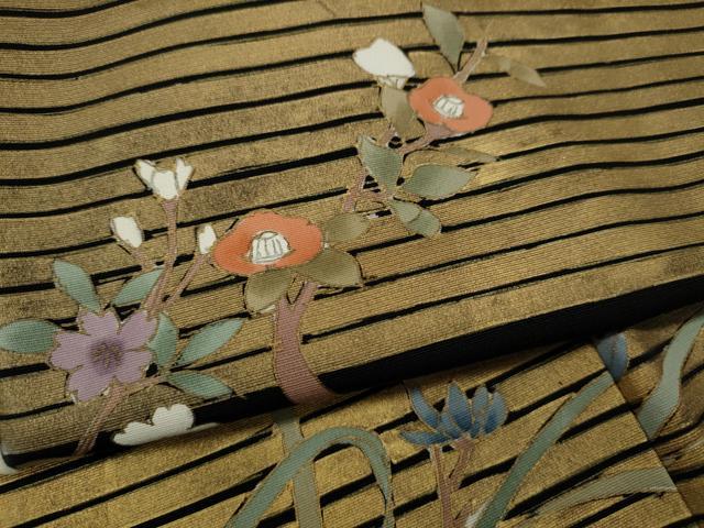 平和屋着物●訪問着 横段草花文 黒地 金彩 正絹 逸品 CABI9684ut
