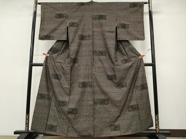 平和屋着物●本場大島紬 9マルキ 横段花鳥文 正絹 逸品 CABI9826ut