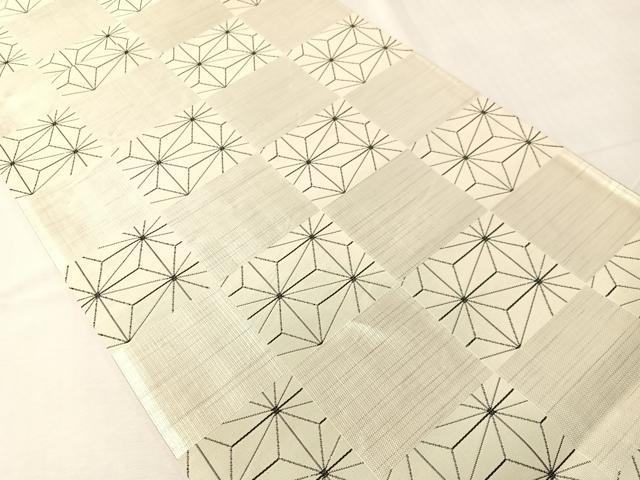 平和屋着物●本場筑前博多織 両面 六通柄京袋帯 市松麻の葉文 献上 生成り色 正絹 逸品 CABJ0516vp
