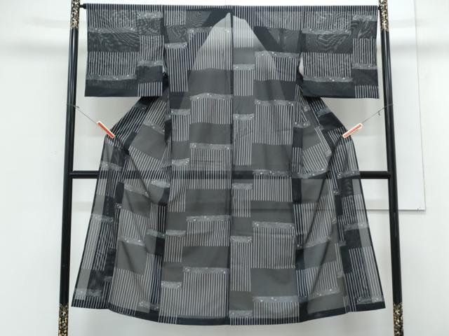平和屋着物*夏物 小紋 絽 横段流水花文 黒地 洗える着物 CABJ1116th