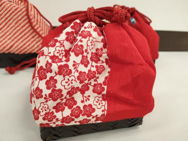平和屋着物▼夏物 和装小物 和装バッグ 籠巾着まとめて5点 浴衣 縮緬 ビーズ スパンコール 絞り 枝梅文など 逸品 CABJ1487ju