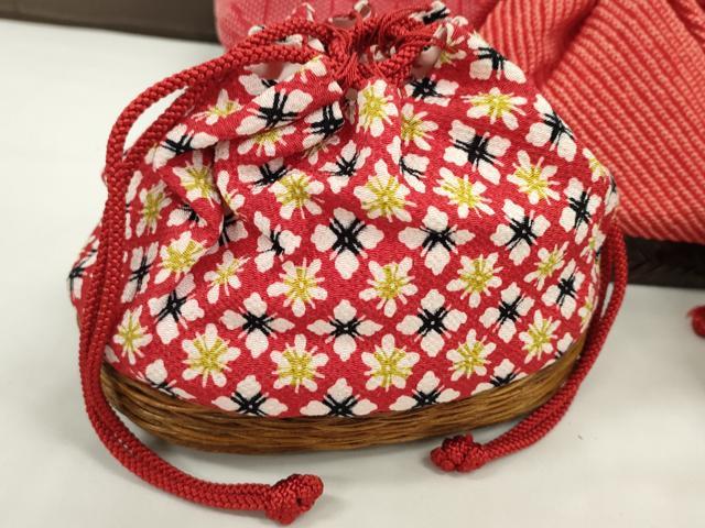 平和屋着物▼夏物 和装小物 和装バッグ 籠巾着まとめて5点 浴衣 縮緬 絞り 麻の葉柄 花文など 未使用あり 逸品 CABJ1488ju