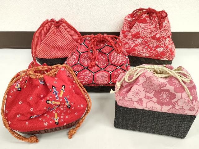 平和屋着物▼夏物 和装小物 和装バッグ 籠巾着まとめて5点 浴衣 縮緬 桜 姉さん人形柄 絞り 亀甲吉祥花文など 逸品 CABJ1490ju