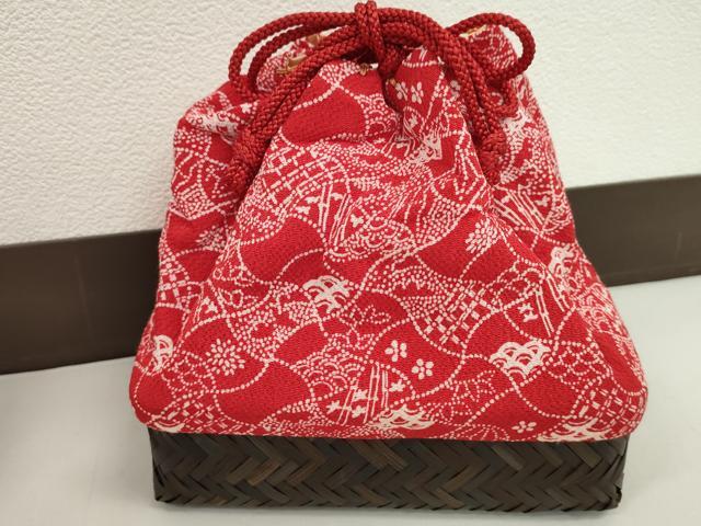 平和屋着物▼夏物 和装小物 和装バッグ 籠巾着まとめて5点 浴衣 縮緬 桜 姉さん人形柄 絞り 亀甲吉祥花文など 逸品 CABJ1490ju