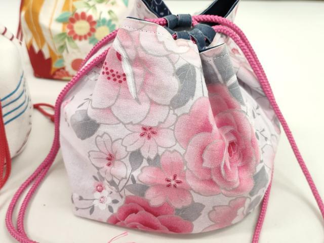 平和屋着物▼和装小物 和装バッグ 巾着まとめて5点 浴衣 花 リバーシブル 綿 縮緬など 逸品 CABJ1500ju