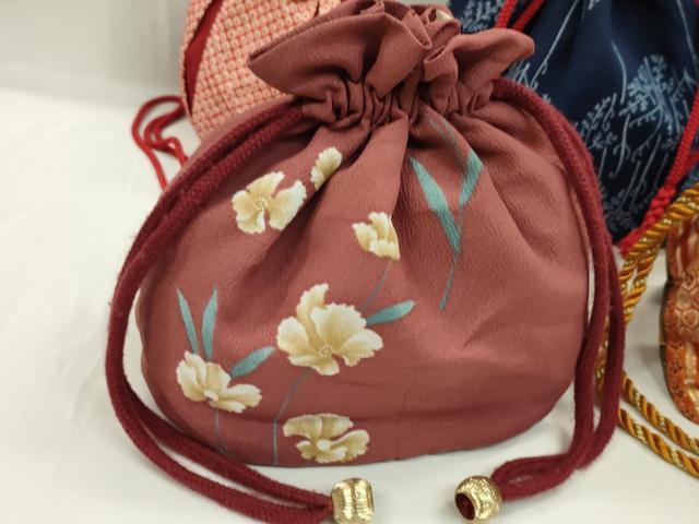 平和屋着物▼和装小物 和装バッグ 巾着まとめて5点 切嵌吉祥花文 枝花文 金襴 絞り 金銀糸 袴 浴衣 逸品 CABJ1541ju