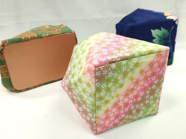平和屋着物▼和装小物 和装バッグ 巾着まとめて5点 加賀友禅 梅菊 扇花蝶文 縮緬 綿 金彩 浴衣 袴 未使用あり 逸品CABJ1578ju