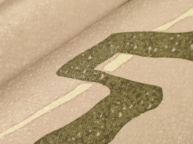 平和屋着物●六通柄袋帯 作家物 ろうけつ染め 舞葉文 銀通し地 正絹 逸品 CABJ2342dy
