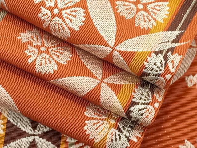 平和屋着物●本場筑前博多織 半幅帯 舞花文 井上絹織謹製 証紙付き 正絹 逸品 CABJ2391dy