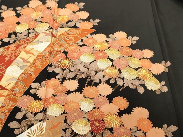 平和屋着物■豪華黒留袖 駒刺繍 扇面飛鶴枝菊文 金銀彩 正絹 逸品 CABJ3159ev