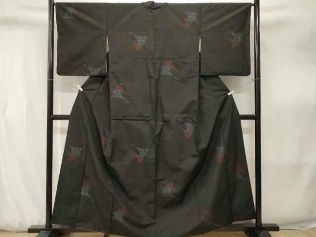 平和屋着物■上質な紬 120亀甲 飛鶴文 黒地 正絹 逸品 CABJ3241ev