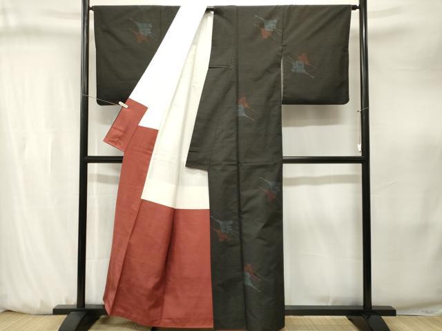 平和屋着物■上質な紬 120亀甲 飛鶴文 黒地 正絹 逸品 CABJ3241ev