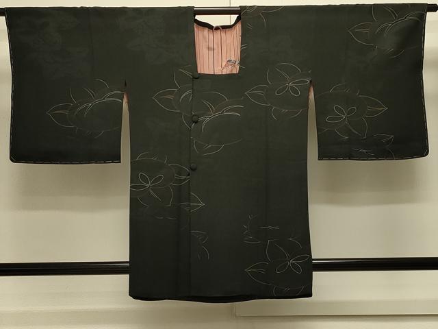 平和屋着物#道行コート 地紋起こし 橘 黒地 正絹 逸品 未使用 CABJ5495in