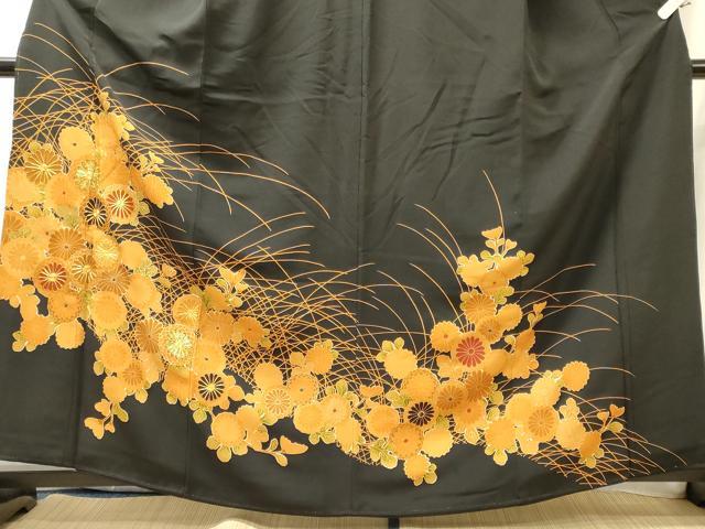 平和屋着物■豪華黒留袖 駒刺繍 菊文 金彩 正絹 逸品 CABJ7005oy