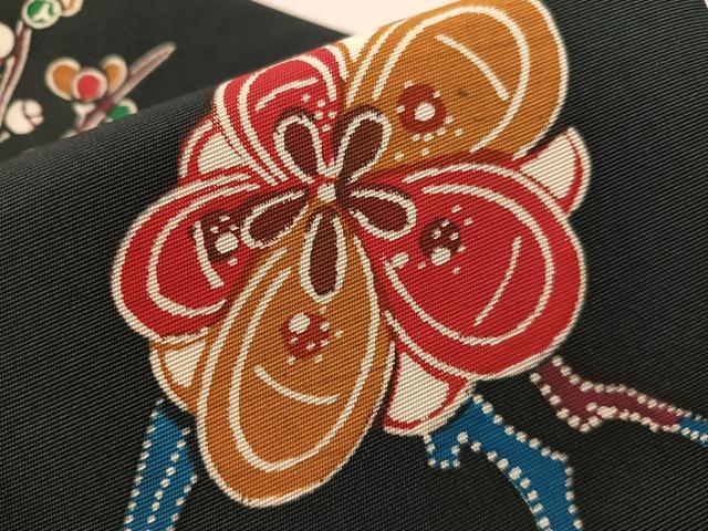 平和屋着物●塩瀬 全通柄 九寸名古屋帯 型染め 芝草花文 黒地 正絹 逸品 CABJ7224vp
