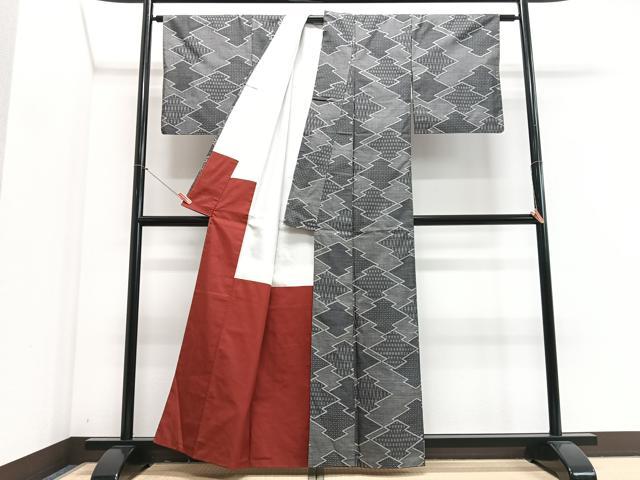 平和屋着物■本場大島紬 9マルキ 松皮菱文 正絹 逸品 CABJ8331xe