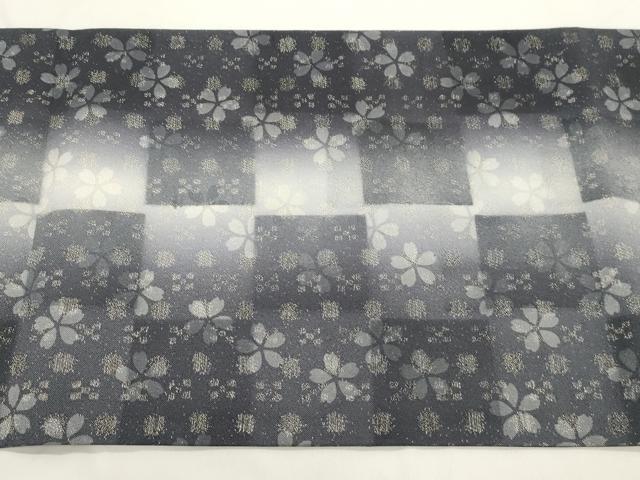 平和屋着物●両面 全通柄袋帯 舞桜文 銀通し地 正絹 逸品 CABJ9541dy