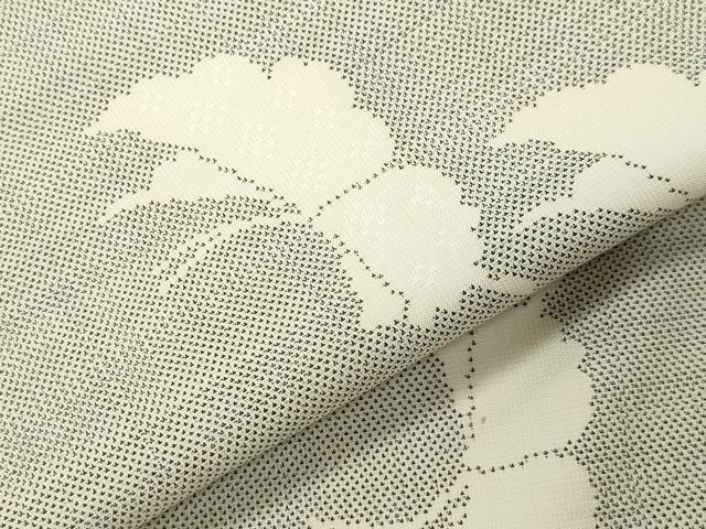 平和屋着物●本場大島紬 白大島 9マルキ 舞蝶文 正絹 逸品 CABK2040gh