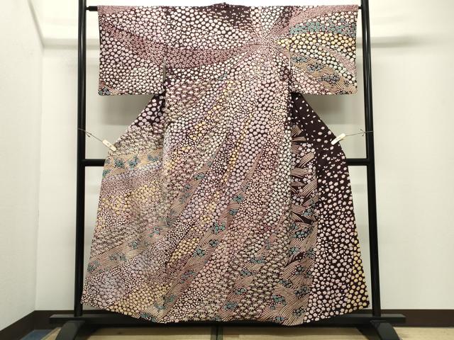 平和屋着物●中国三大刺繍 相良刺繍 訪問着 おぼろ染め 襲絞り 草花文 銀通し地 まるやま扱い 正絹 逸品 CABK2201gh