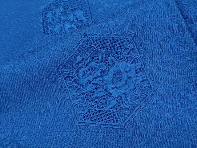 平和屋着物●中国三大刺繍 スワトウ刺繍 総刺繍 無地絵羽訪問着 亀甲重ね花地紋 瑠璃紺色 正絹 逸品 CABK2453gh