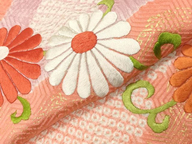 平和屋着物●豪華振袖 駒刺繍 絞り 雲重ね花唐草文 金彩 正絹 逸品 CABK2493gh