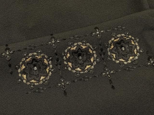 平和屋着物#道行コート 総刺繍 格子正倉院花文 黒地 金糸 正絹 逸品 CABK3305in