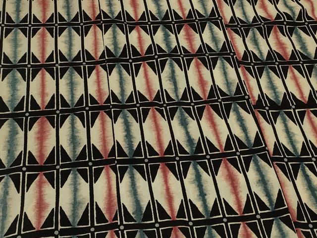 平和屋着物#道行コート 幾何学文様 黒地 正絹 逸品 CABK3365in