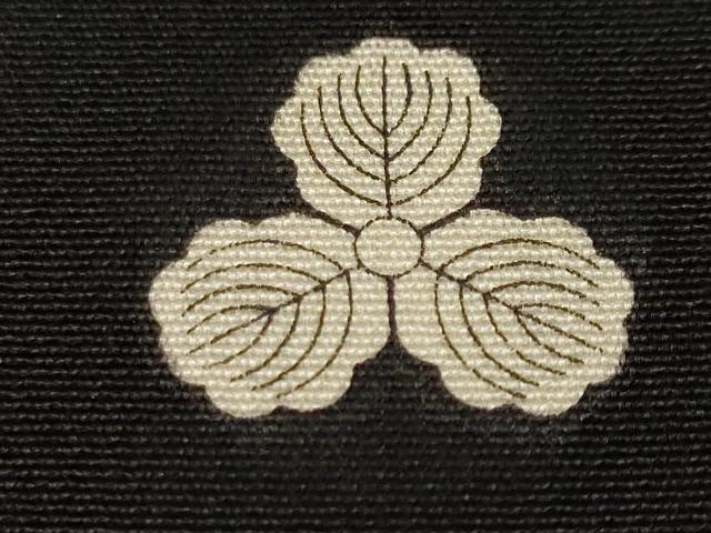 平和屋着物■豪華黒留袖 作家物 駒刺繍 飛鶴枝松文 金彩 正絹 逸品 CABK4357ev