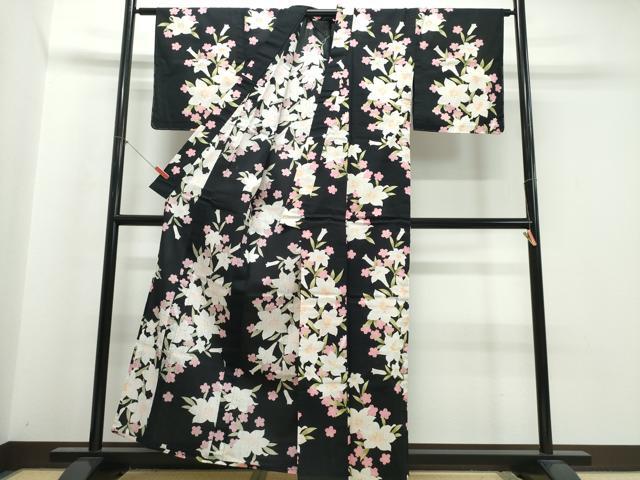 平和屋着物∴夏物 浴衣 百合 舞桜 黒地 綿 逸品 CABK5205ng