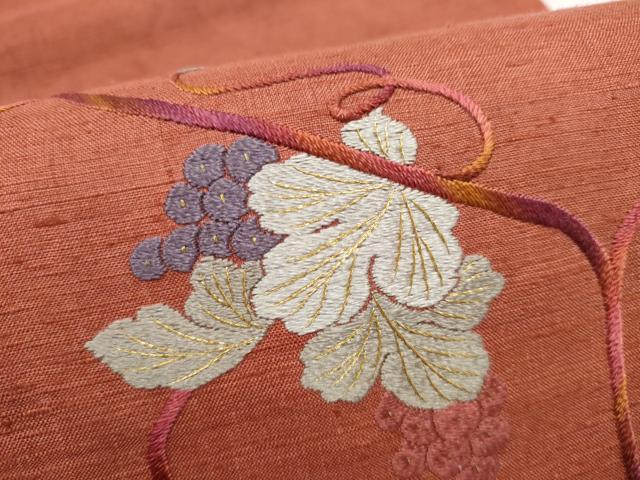 平和屋着物●太鼓柄袋帯 紬地 総刺繍 葡萄蔦の葉文 金糸 正絹 逸品 CABK5803hy