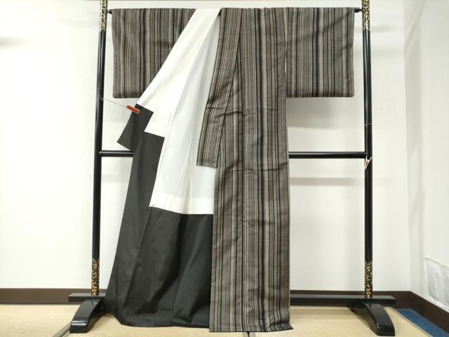 平和屋着物●本場大島紬 7マルキ 縞 正絹 逸品 CABK7367yc