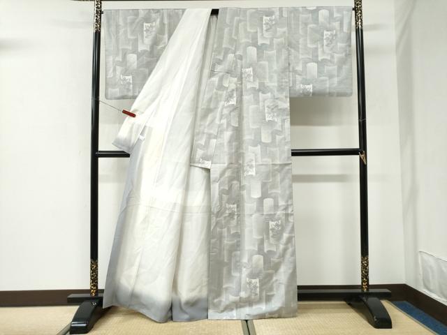 平和屋着物●本場大島紬 白大島 9マルキ 吉祥花文 正絹 逸品 CABK7377yc