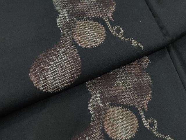 平和屋着物●上質な紬 瓢箪蔦の葉文 黒地 正絹 逸品 CABK7395yc