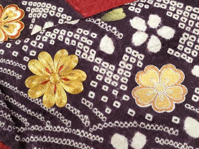 平和屋着物●豪華振袖 駒刺繍 刺繍 舞花文 金通し地 鈴乃屋扱い 正絹 逸品 CABK7594yc