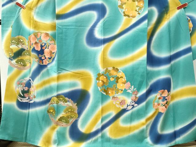 平和屋着物●豪華振袖 駒刺繍 花松丸文 暈し染め 金彩 正絹 逸品 CABK7599yc