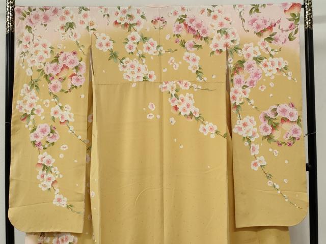 平和屋着物●kami shibai 振袖 桃 枝花文 暈し染め 金彩 正絹 逸品 CABK7666yc