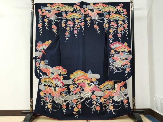 平和屋着物●豪華振袖 紅型 花松鳥文 紺地 鬼しぼ縮緬 正絹 逸品 CABK7672yc