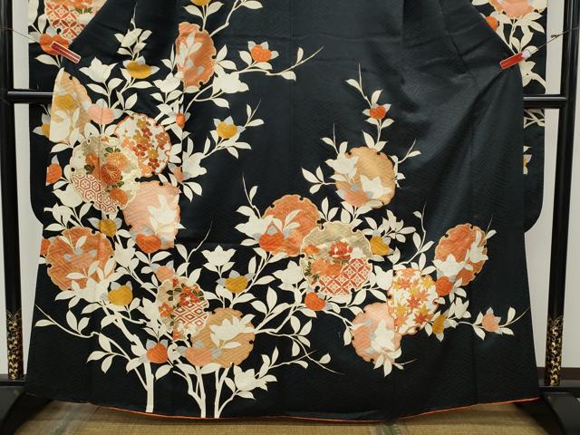 平和屋着物●豪華振袖 駒刺繍 雪輪枝花文 黒地 金彩 正絹 逸品 CABK8195ut