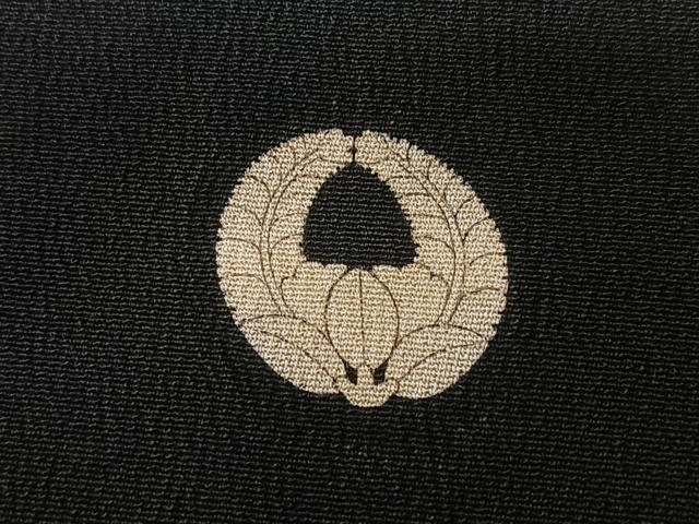 平和屋着物■豪華黒留袖 片輪車立波文 金彩 正絹 逸品 CABK9817xe