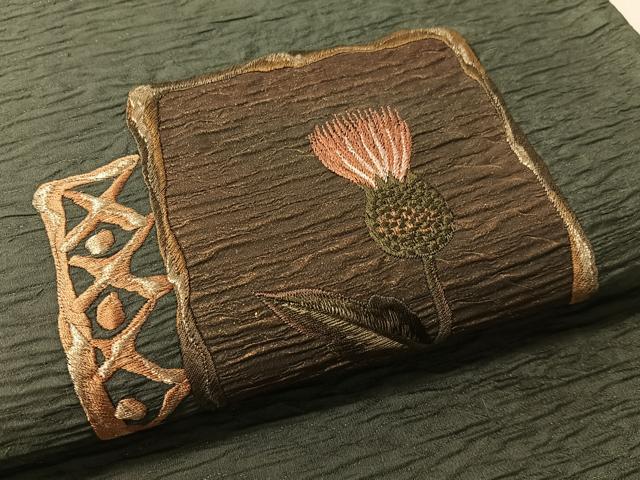 平和屋着物●太鼓柄袋帯 総刺繍 ふくれ織 アザミ 金糸 正絹 逸品 未使用 CABL0251vp
