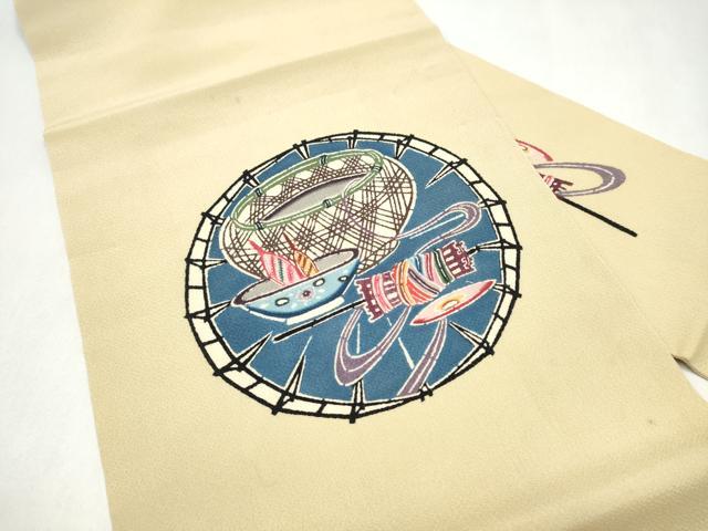 平和屋着物●人間国宝 玉那覇有公 本場琉球紅型 九寸名古屋帯 陶器文 蜂蜜色地 鬼しぼ縮緬 正絹 逸品 CABL0831hy