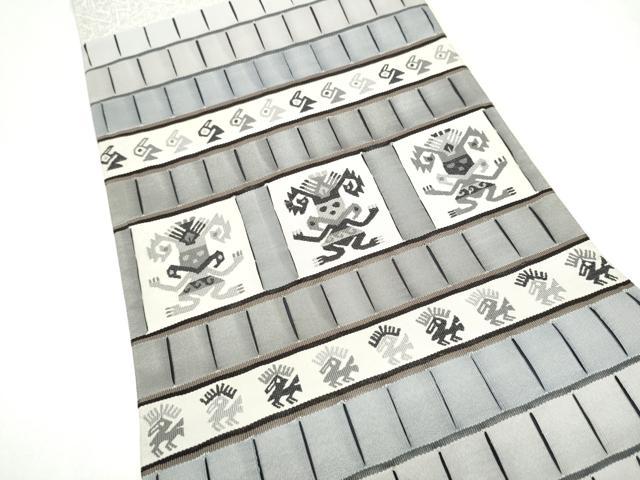 平和屋着物●太鼓柄袋帯 神人文様綴織 銀通し地 正絹 逸品 CABL0840hy