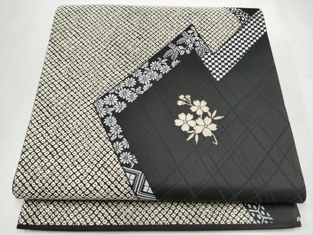 平和屋着物●六通柄袋帯 幾何学舞花文 黒地 正絹 逸品 CABL0894hy