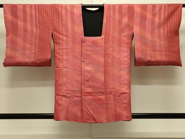 平和屋着物#道行コート リバーシブル 斜線文 暈し染め 黒地 正絹 逸品 未使用 CABL3042in